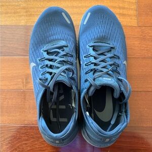 Nike Men's Free RN Run 2018 Running Shoes in Thunder Blue Gunsmoke size 11.5